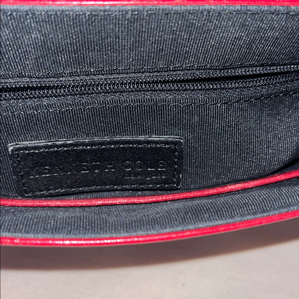 Vintage Kenneth Cole Red Shoulder Bag - Picture 6 of 6